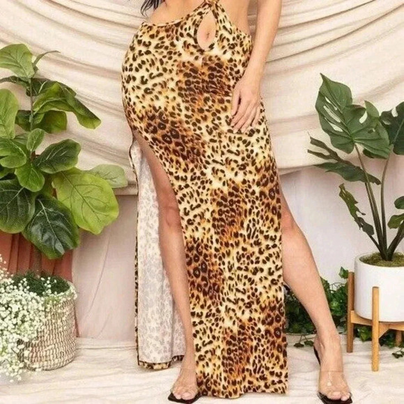 Leopard Size Large Cut Out Style Maxi Dress. New - Picture 4 of 4